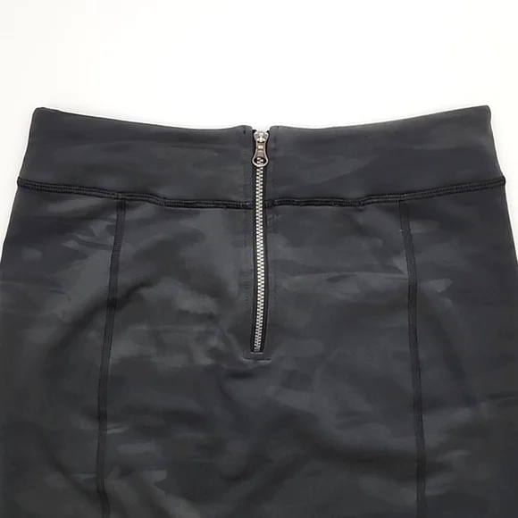 Lululemon Rocket Pencil Skirt Black Retro Grey Camo Zip Pockets Stretch Size 4 - Picture 6 of 16